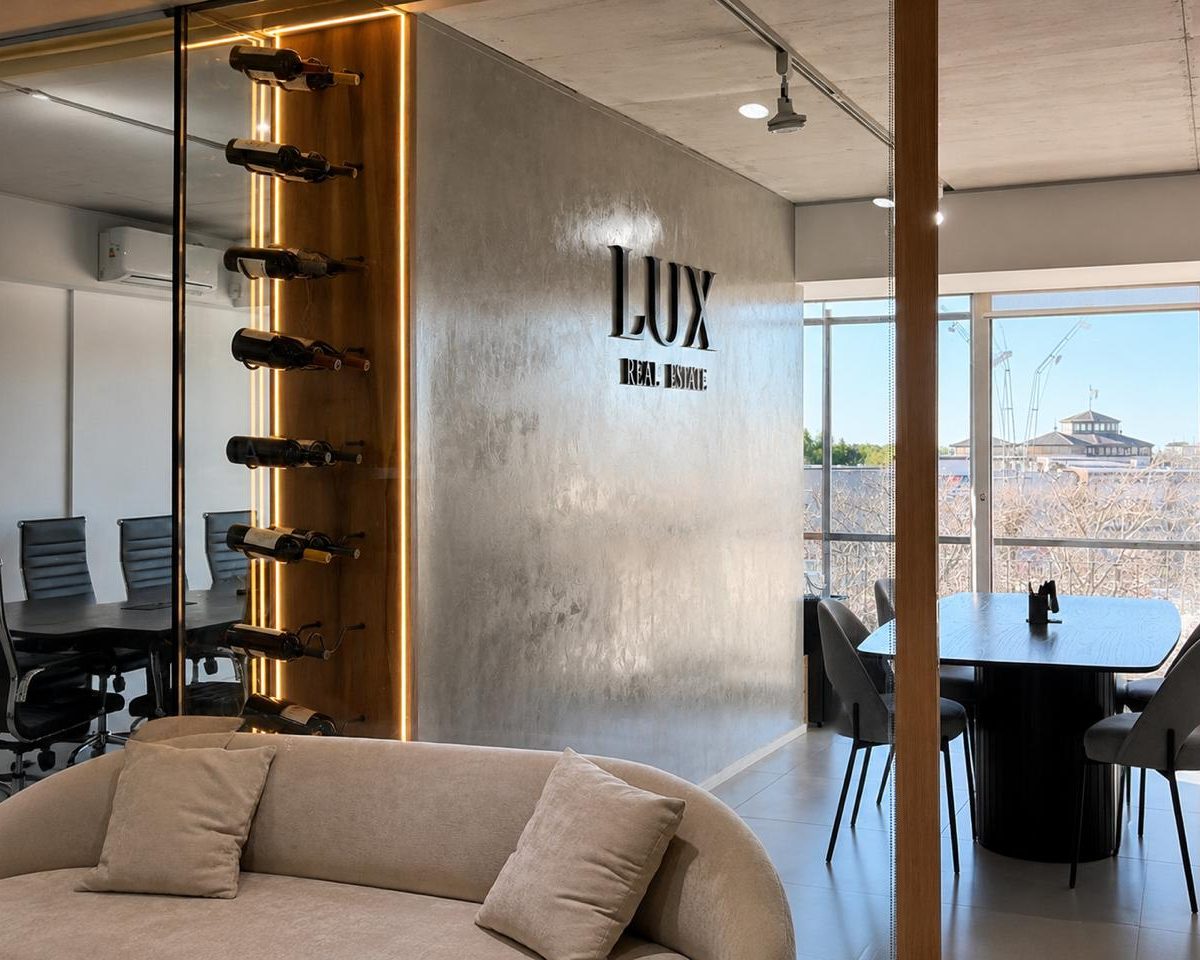 Oficina LUX Real Estate en Nordelta